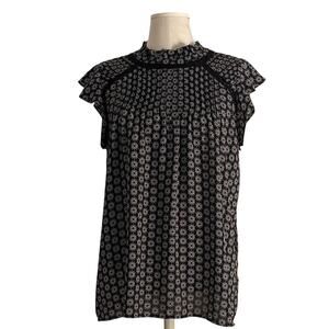 LOFT Black and White Flutter Short Sleeve Women's Top | Size M